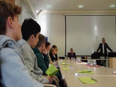 Jugendhearing im Rathaus Mengen