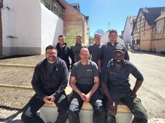 Bauhof gestaltet Platz beim Rathaus