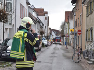 Der Zugführer koordiniert den Einsatz. (Foto: Stadt Mengen)
