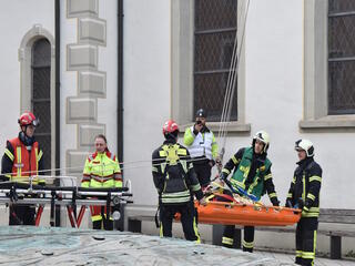 Der Verletzte ist heil am Boden angekommen. (Foto: Stadt Mengen)