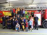 Kinder von der Feuerwehr begeistert
