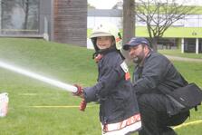 Feuerwehr - zu Lande, zu Wasser und in der Luft